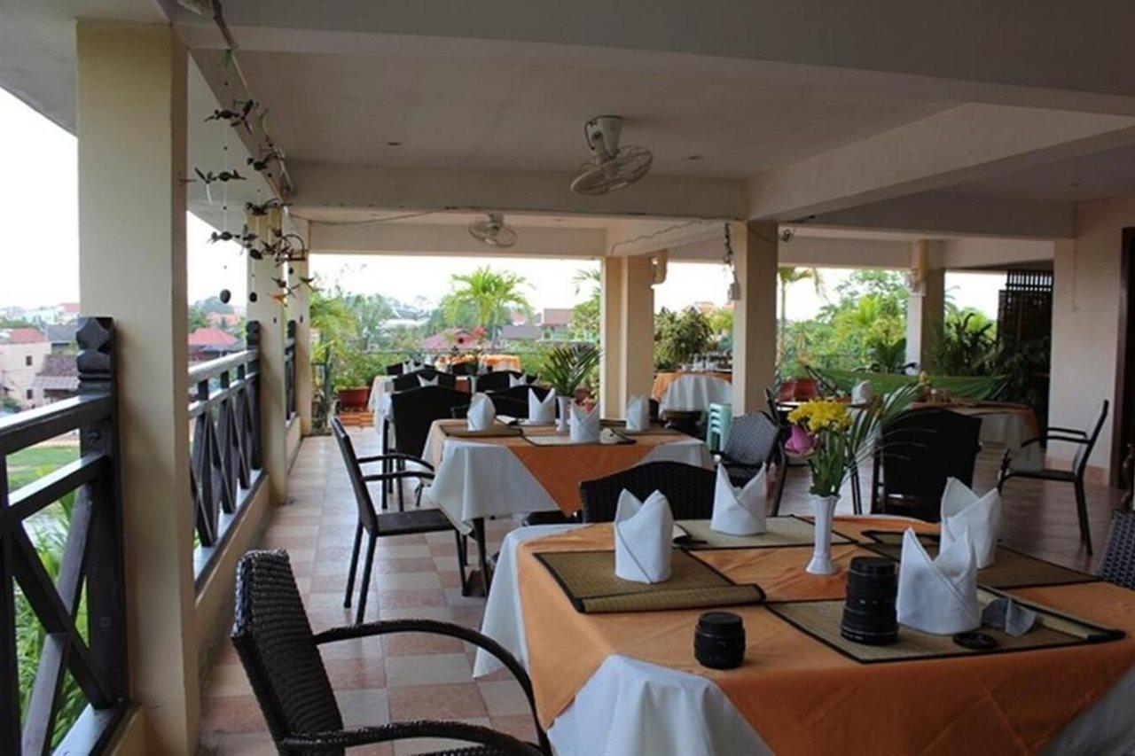 Siem Reap Riverside Hotel Exterior photo